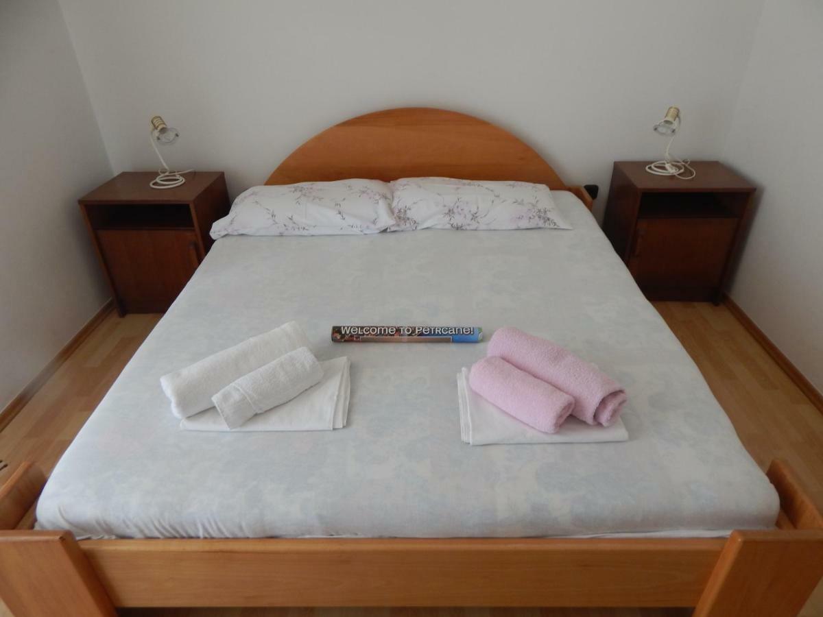 Apartman Duje เพทรอซาเน ภายนอก รูปภาพ
