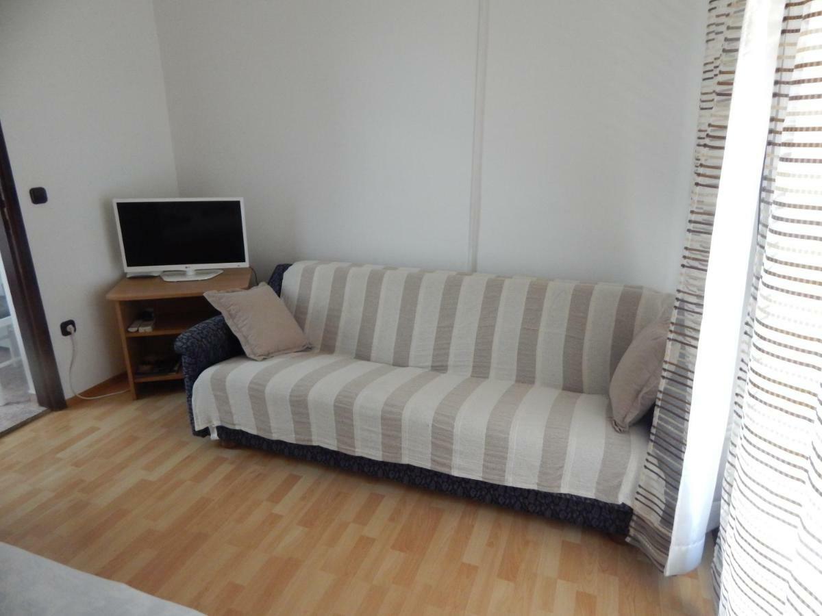 Apartman Duje เพทรอซาเน ภายนอก รูปภาพ