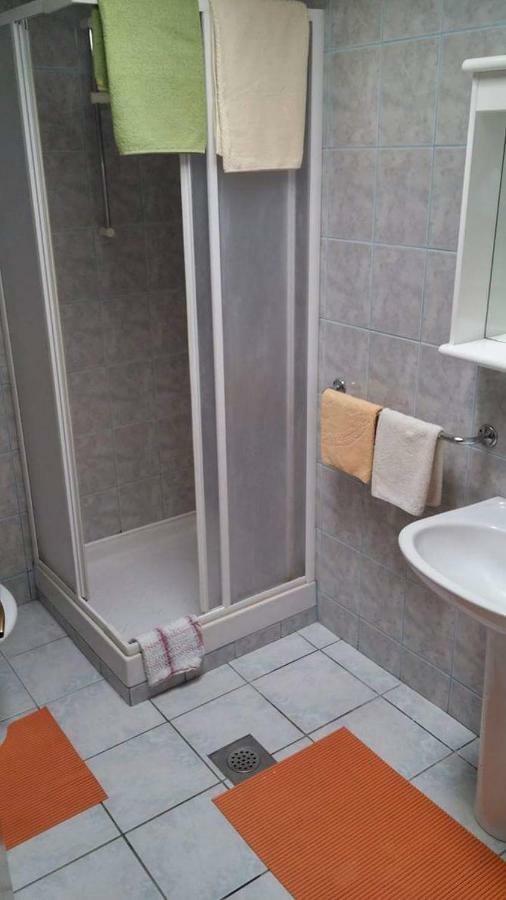 Apartman Duje เพทรอซาเน ภายนอก รูปภาพ